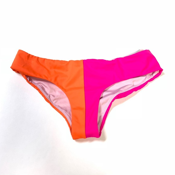 Victoria's Secret Other - NWT Victoria’s Secret Bikini Bottoms XS Cheeky